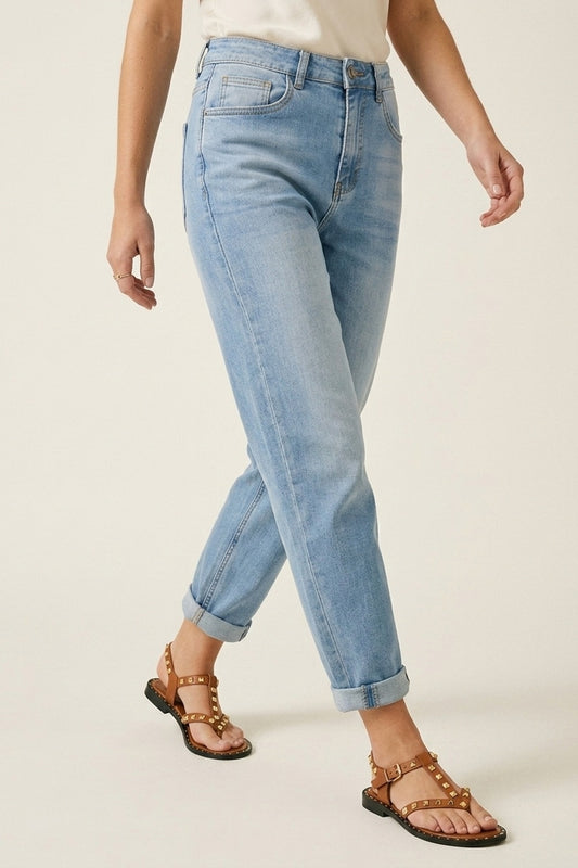 Light Blue Denim mom style Fit Jeans in ankle Length - Jeans