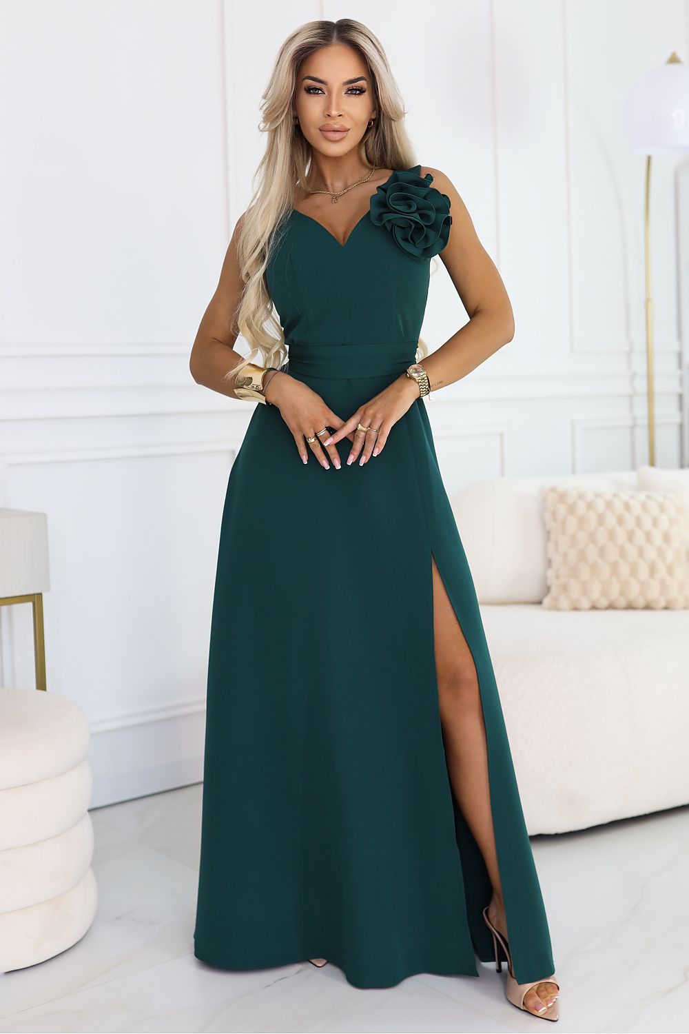 Numoco Elegant Long Dress with Floral Detail and Split