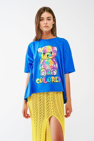 loose-fitting blue T-shirt with colored bear