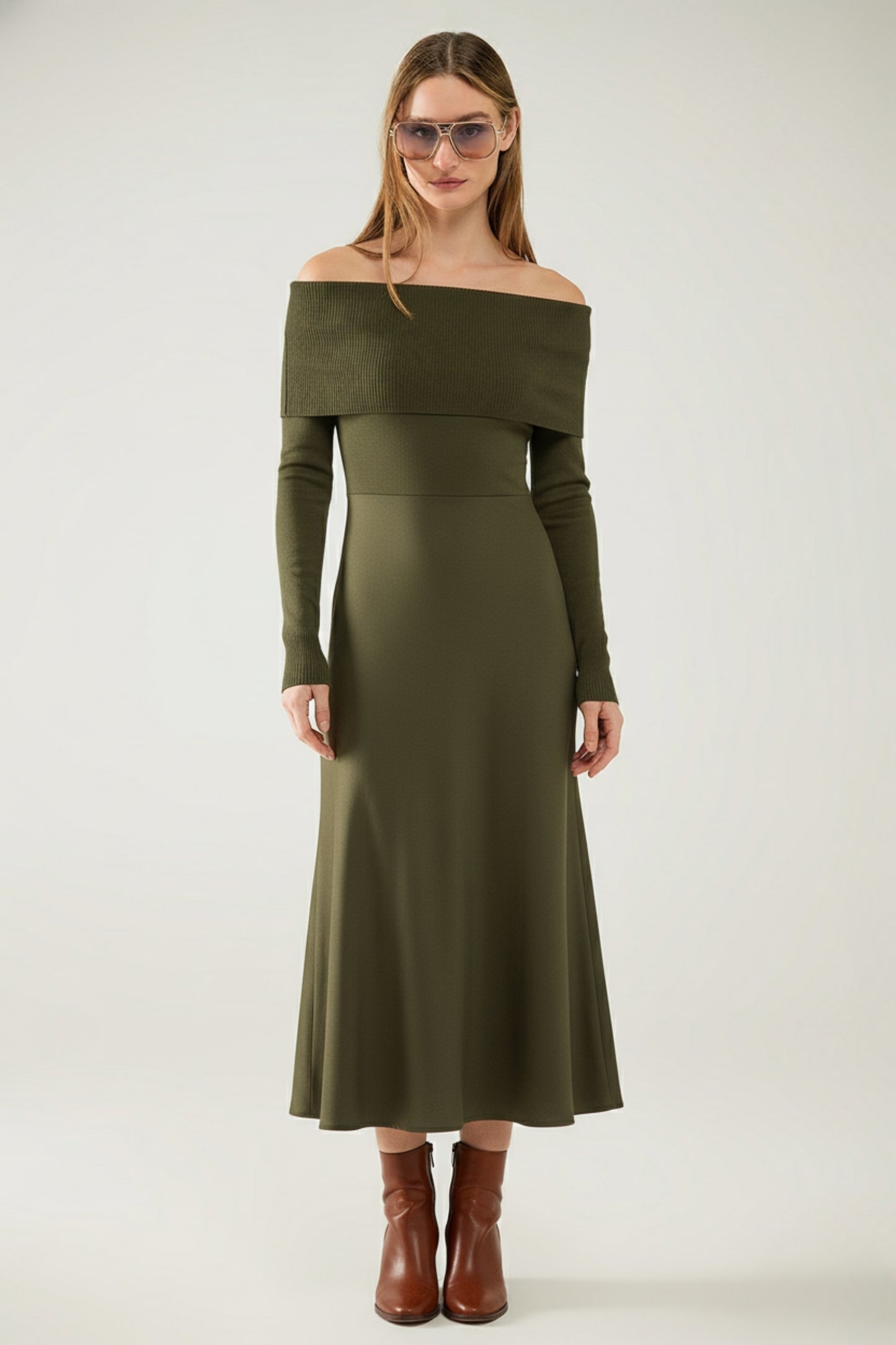 Maxi Knitted wide Bardot Dress in khaki - Dresses
