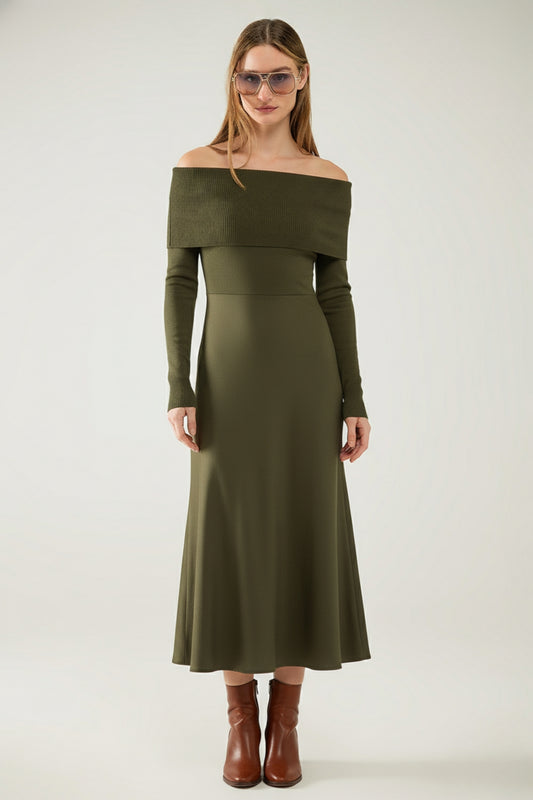 Maxi Knitted wide Bardot Dress in khaki - Dresses