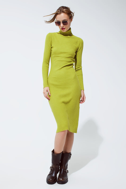 MIDI dress in green with turtle neck - Dresses