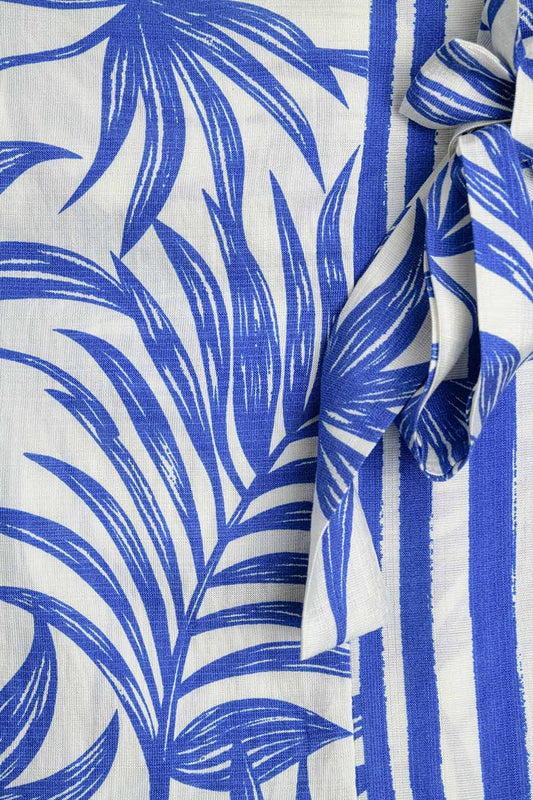 Midi skirt in light fabric with tropical motifs in Blue and white - Skirts