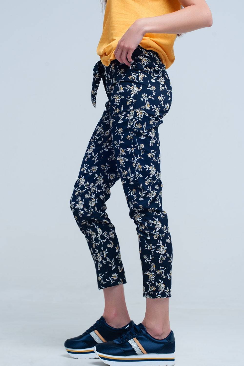 Navy floral pants with a belt - Trousers