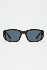 Oval Sunglasses with High Gloss Transparent Frames in brown