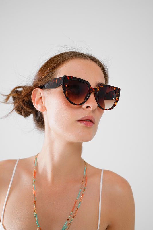 Oversized Cat Eye Sunglasses With Wide Rim in Tortoise Shell - Sunglasses