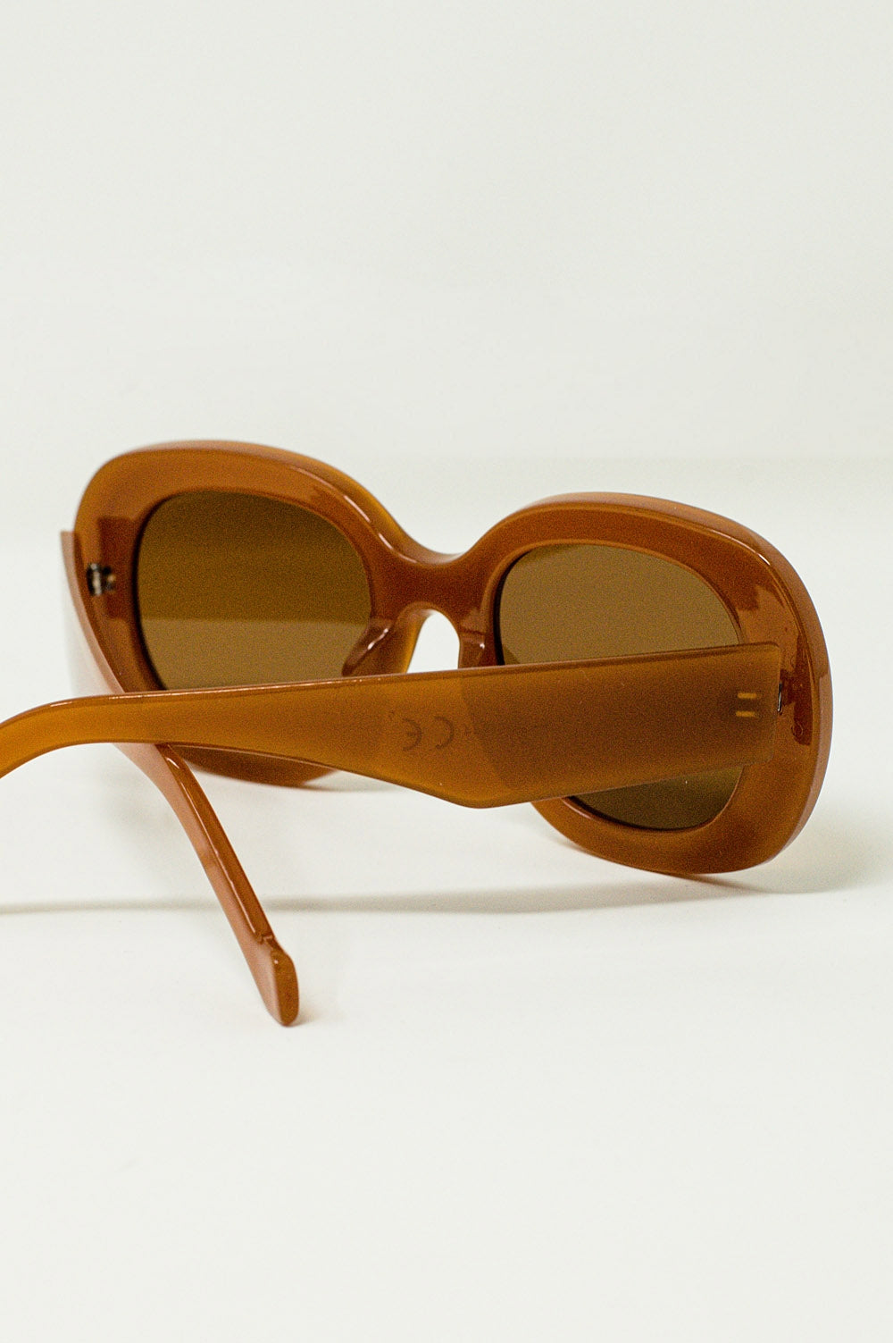Oversized Circular Sunglasses in brown - Sunglasses