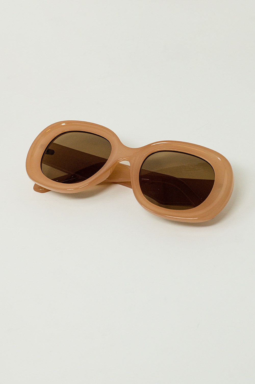 Oversized Circular Sunglasses in Tan - Sunglasses