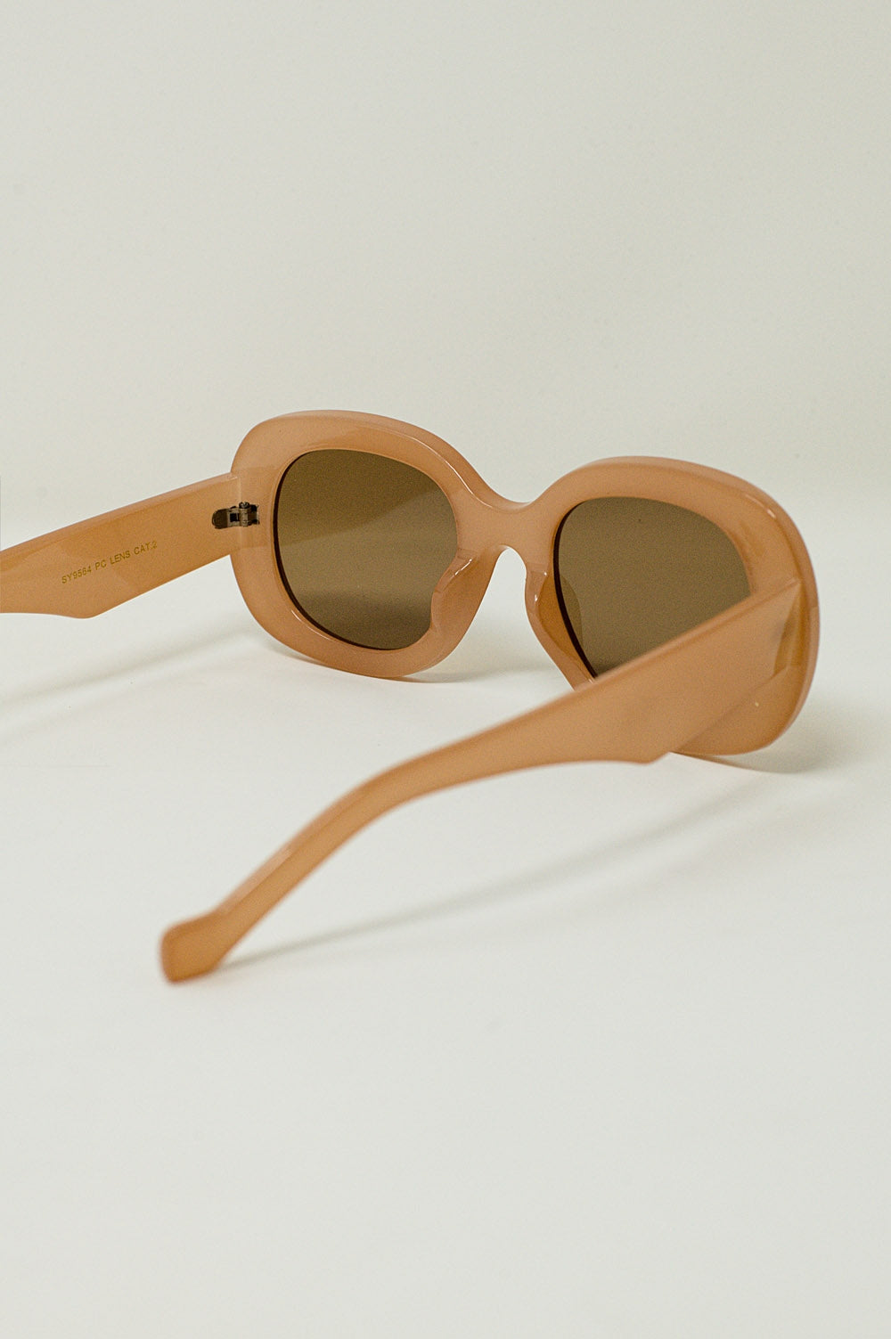 Oversized Circular Sunglasses in Tan - Sunglasses