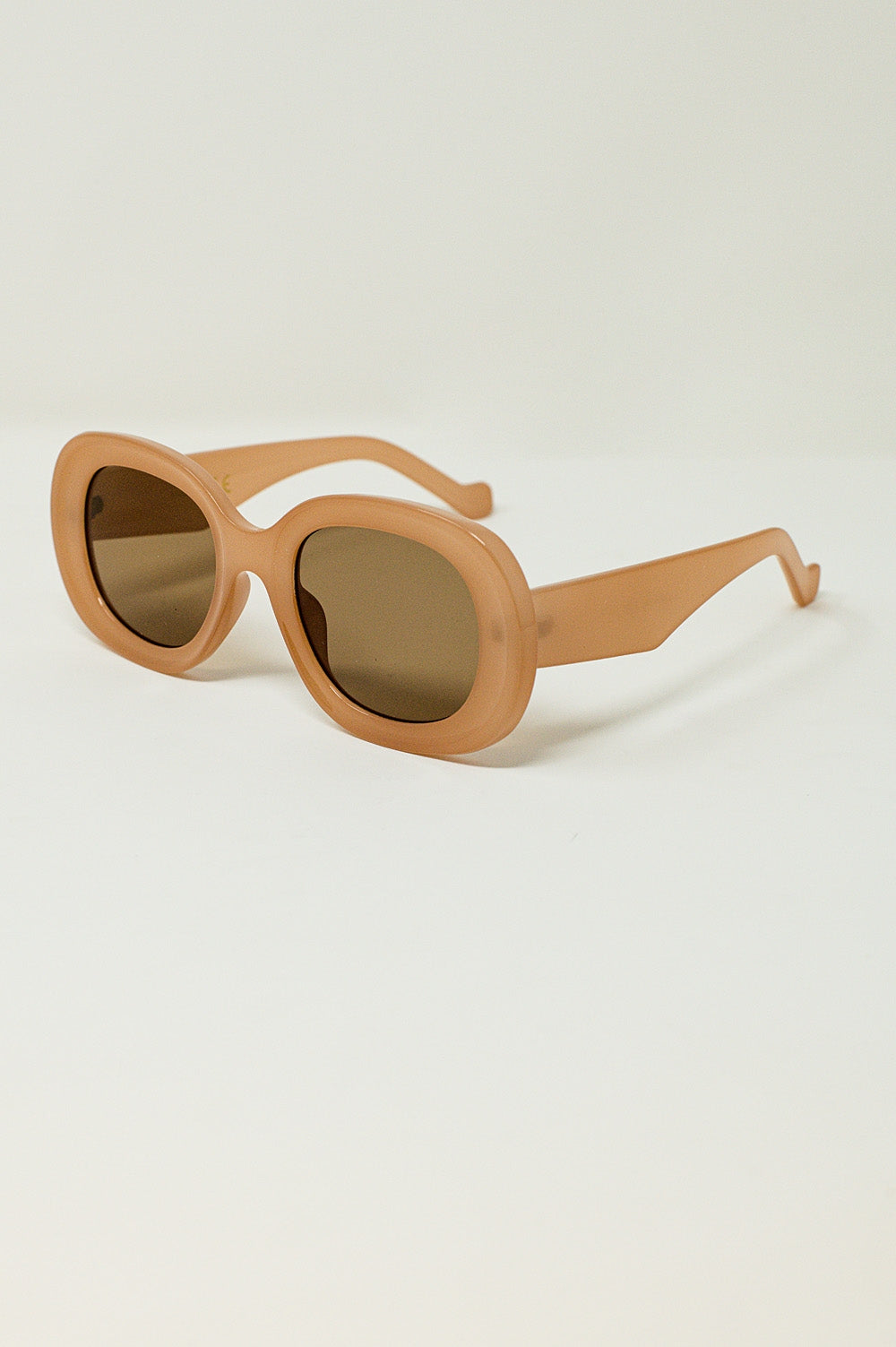 Oversized Circular Sunglasses in Tan - Sunglasses