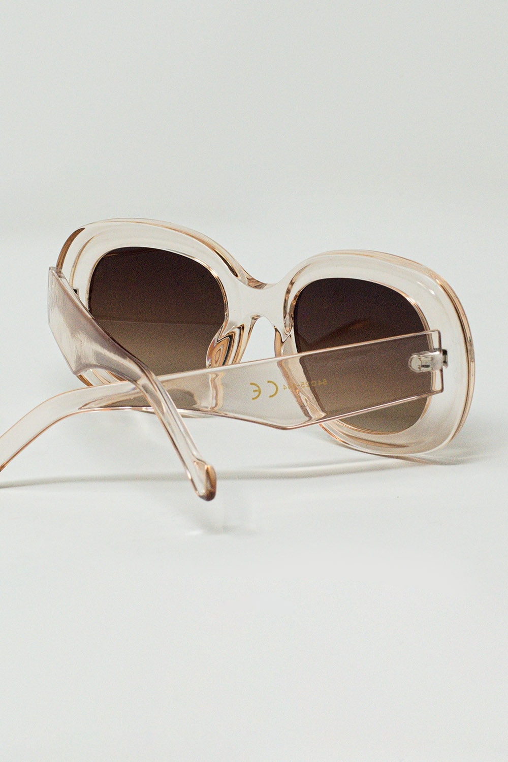 Oversized Circular Sunglasses in translucent white - Sunglasses