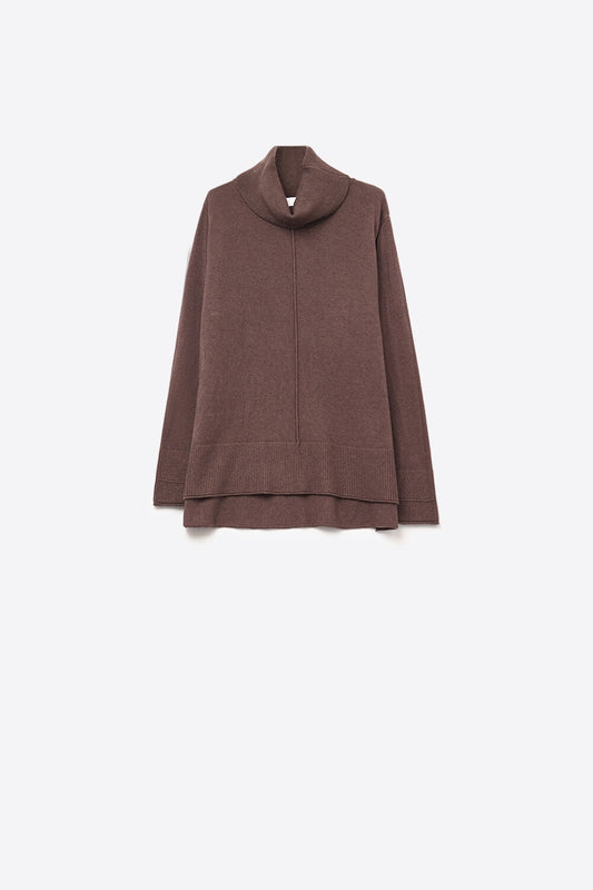 Oversized Roll Neck Sweater in brown -