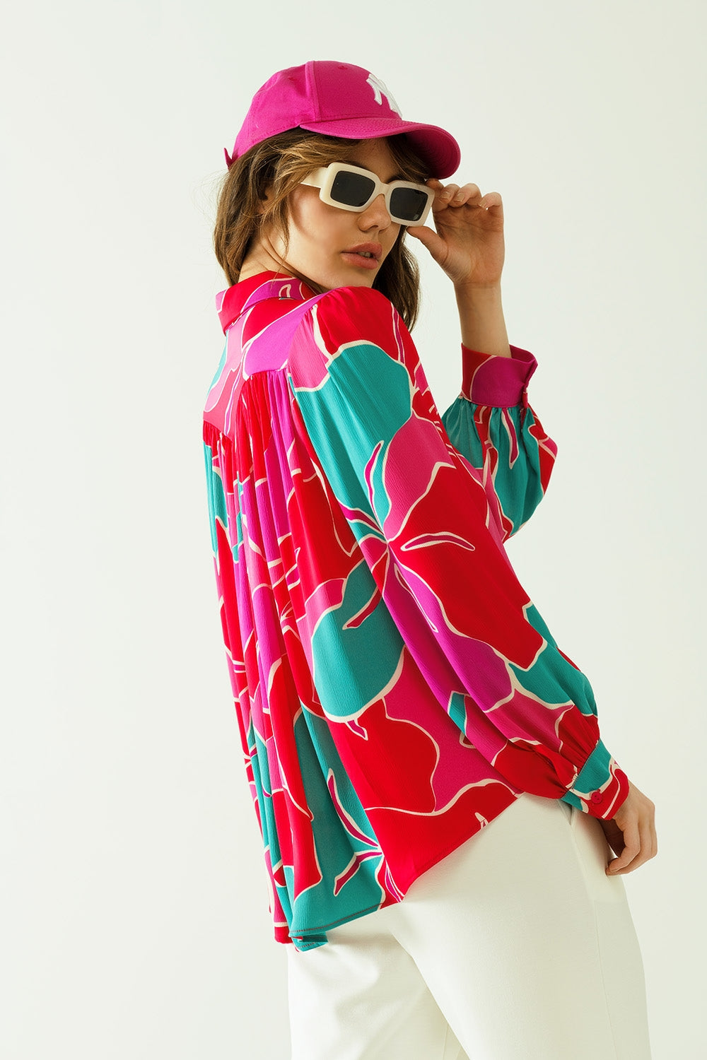 Satin Oversized shirt with floral designs and button closure - Shirts