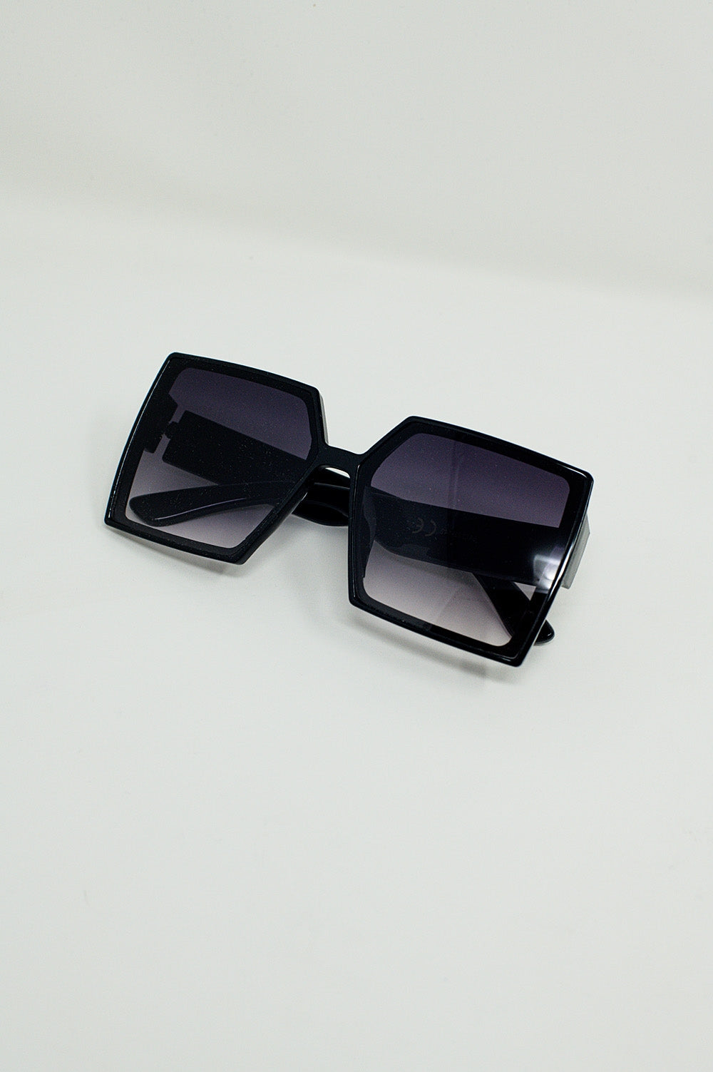 Oversized Square Sunglasses In Black - Sunglasses