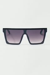 Lunettes de soleil carrées surdimensionnées des années 70 en noir