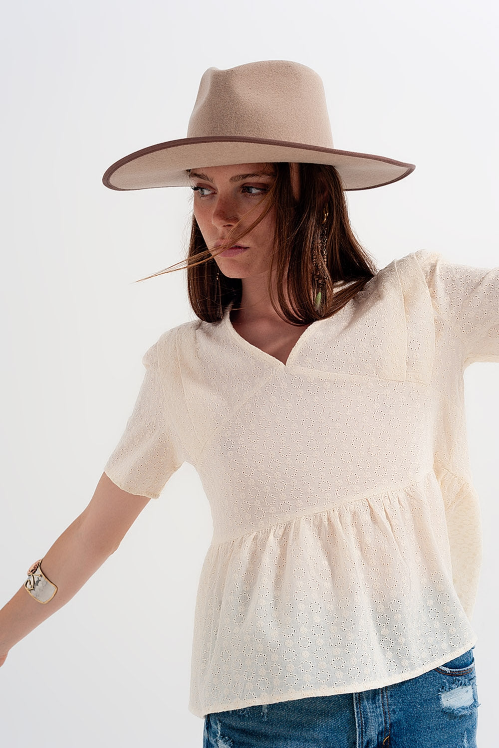 Peplum broderie top in Beige - Tops