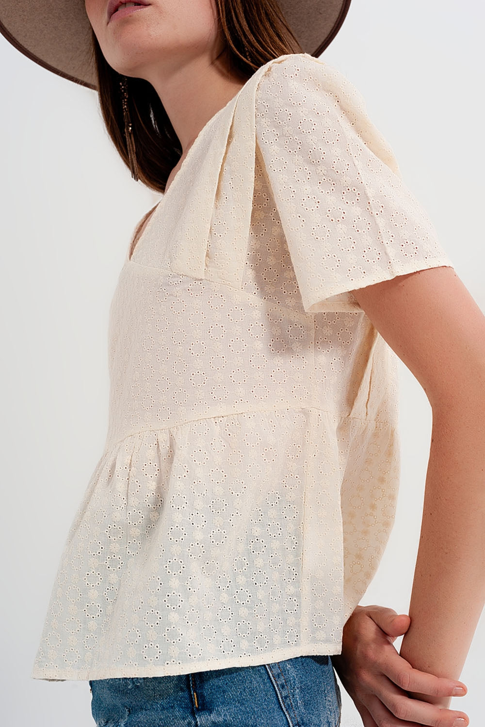 Peplum broderie top in Beige - Tops