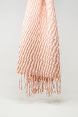Pink scarf in soft and fluffy fabric with fringes