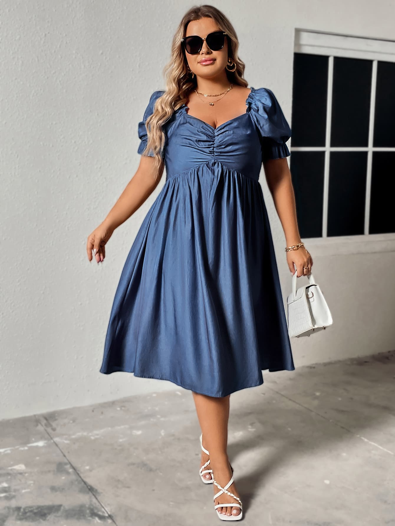 Plus Size Ruched Sweetheart Neck Dress Blue -