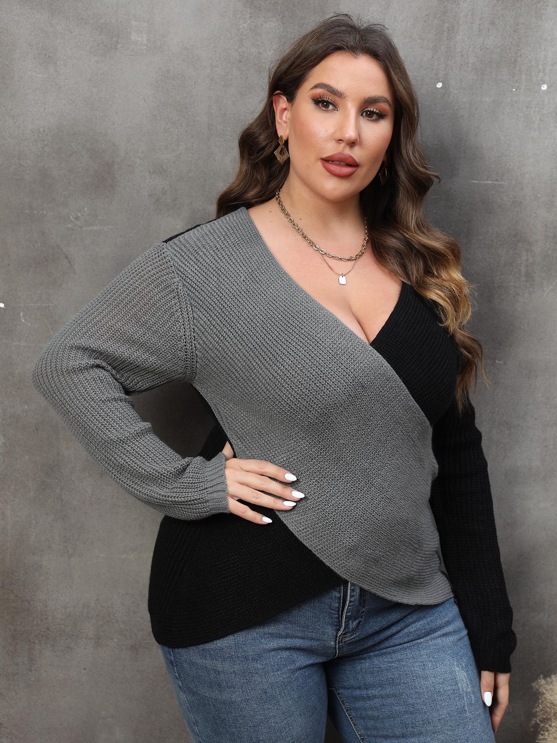 Plus Size Two-Tone Sweater for Women - Sweaters