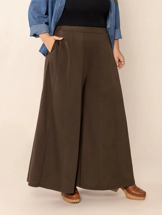 Plus Size Wide Leg Pants with Pockets - Trousers