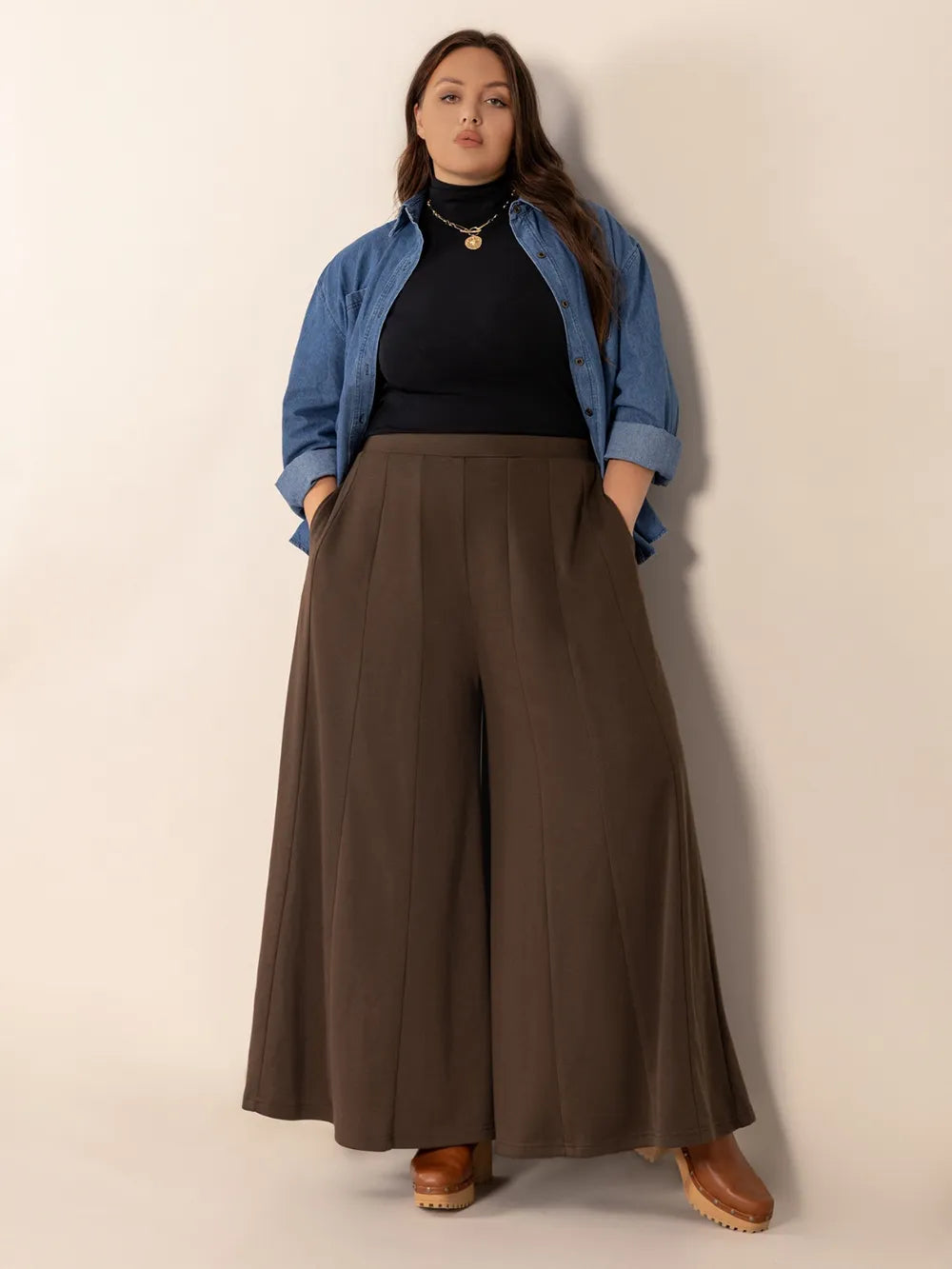 Plus Size Wide Leg Pants with Pockets - Trousers