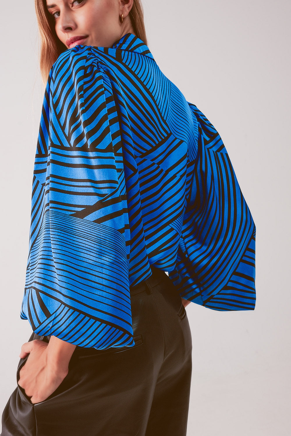 Puff sleeve printed blouse in blue - Blouses