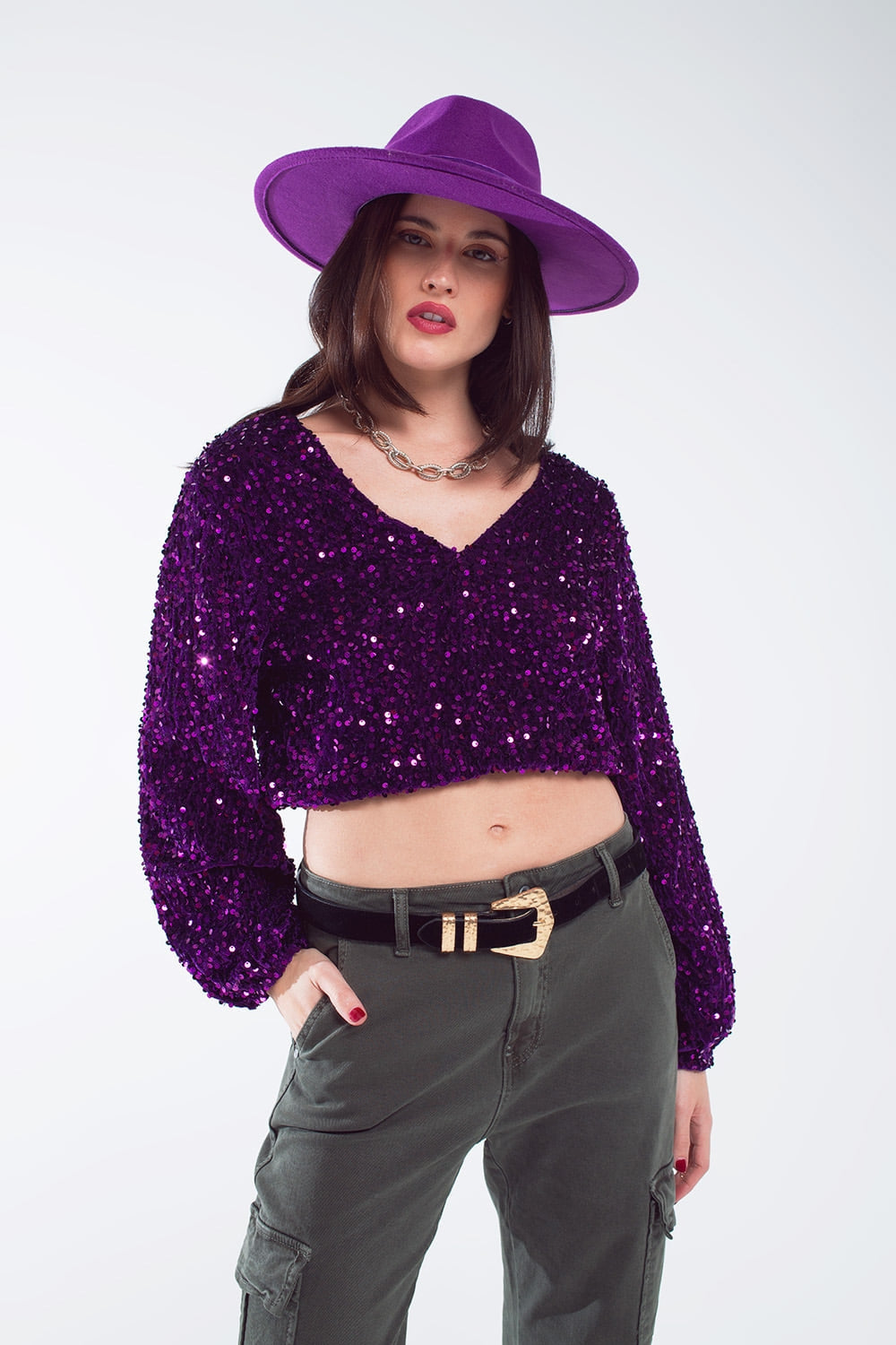 Purple sequin top with V-Neckline ballon sleeves and Open Back - Tops