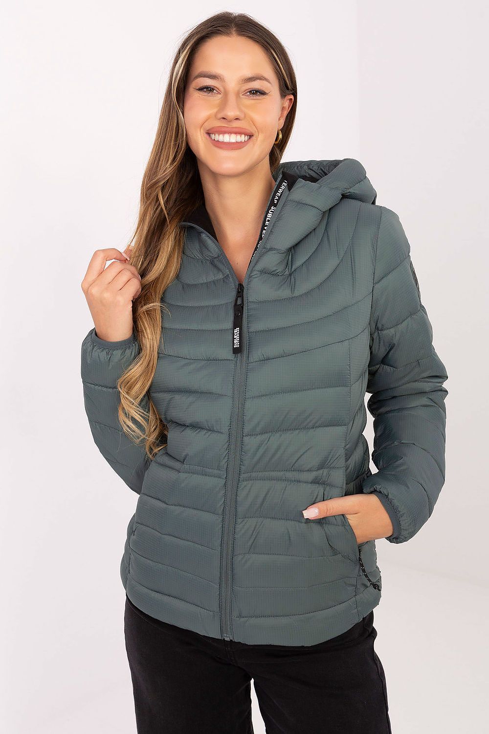 Women's quilted transitional jacket