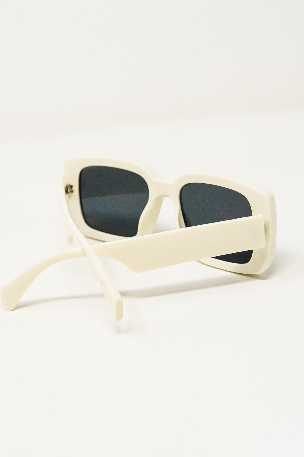 Oversized Rectangular Sunglasses With Wide Frame in White - Sunglasses