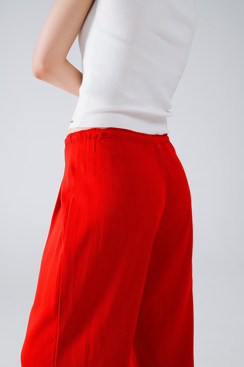 Red Relaxed Pants With Drawstring Closing And Side Pockets - Trousers