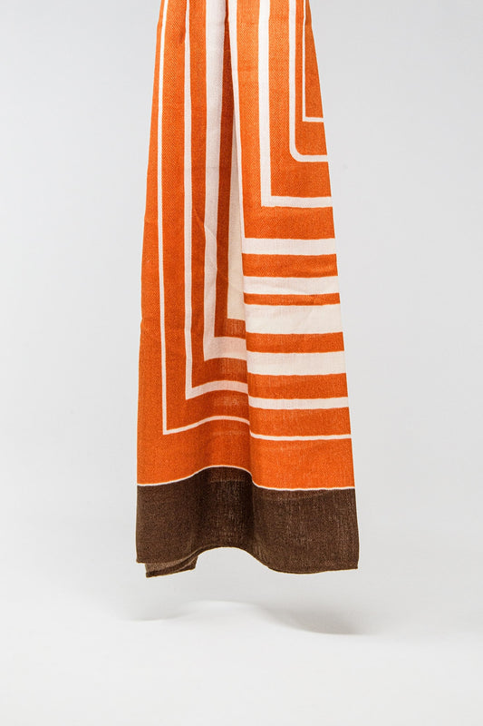 Red scarf in fine knit with geometric print - Scarves