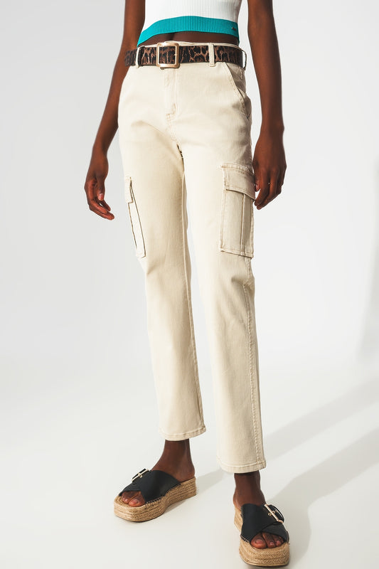 Relaxed cargo pants in beige - Jeans