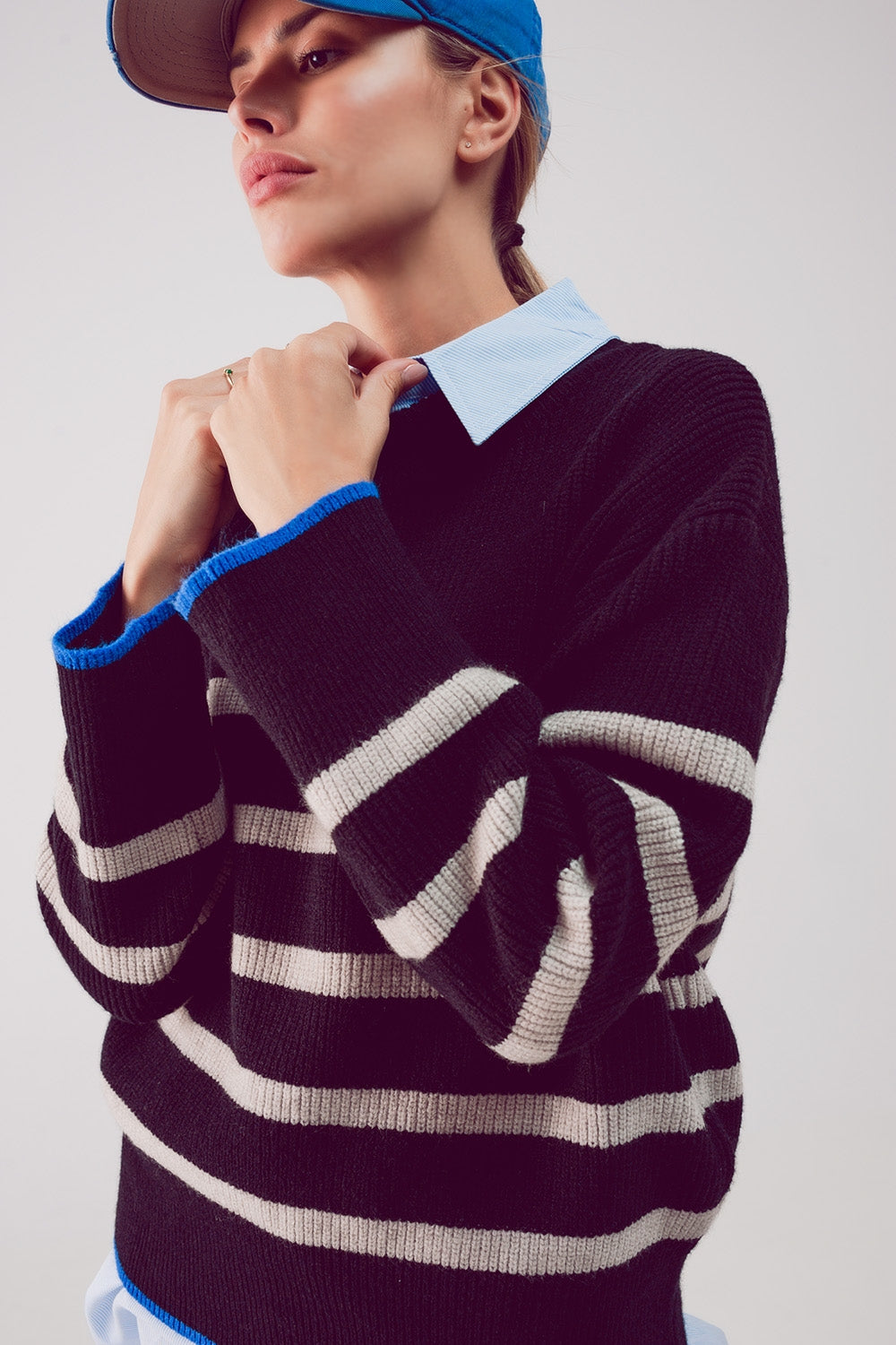Relaxed jumper in stripe pattern in black - Jumpers