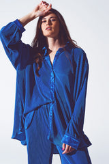 Chemise décontractée en satin plissé bleu