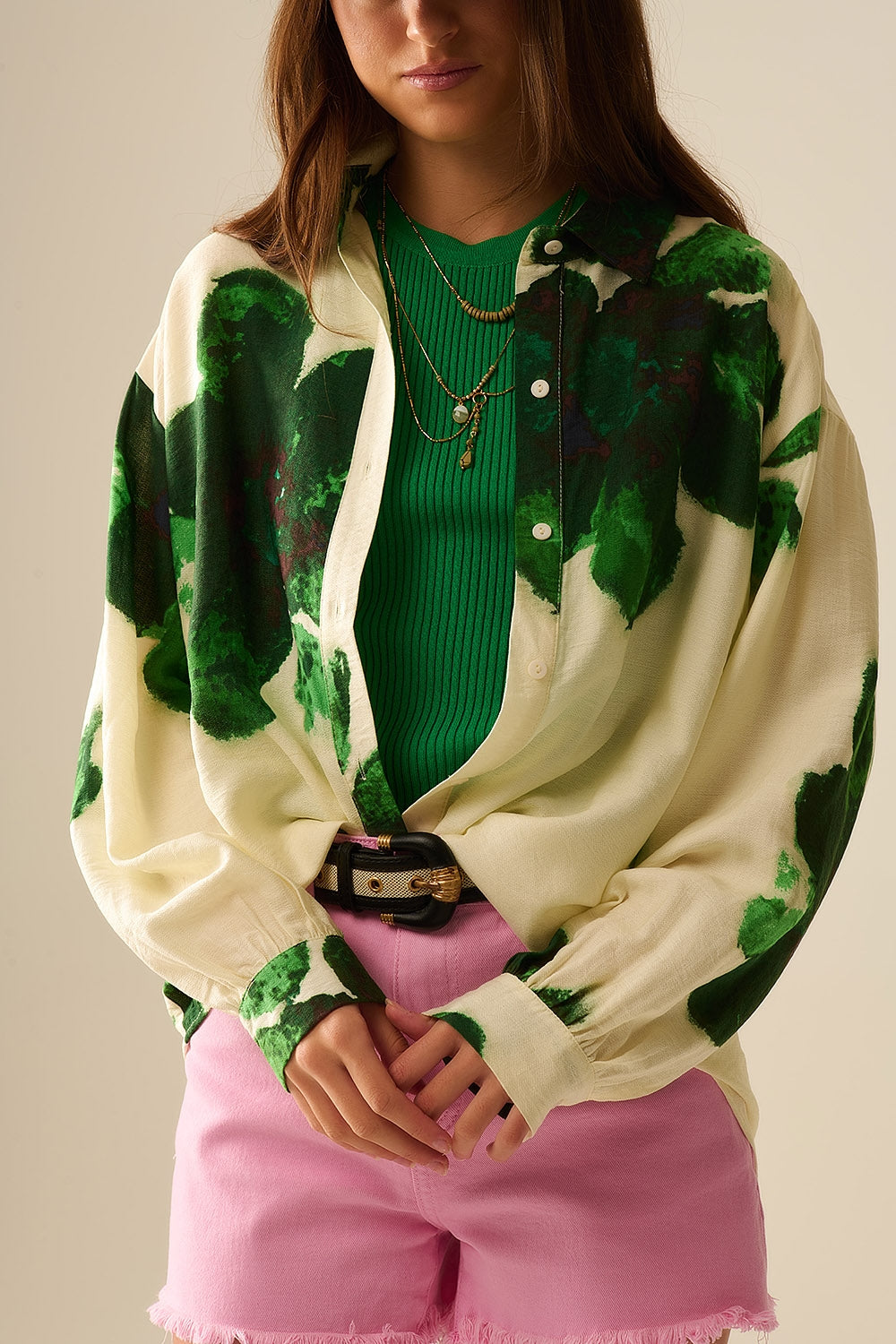 Relaxed Shirt in With big Flowers Print in Green - Shirts