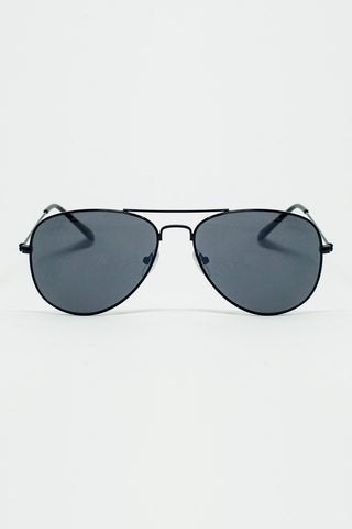 Retro Aviator SunglassesWith Smoke Lense in Black