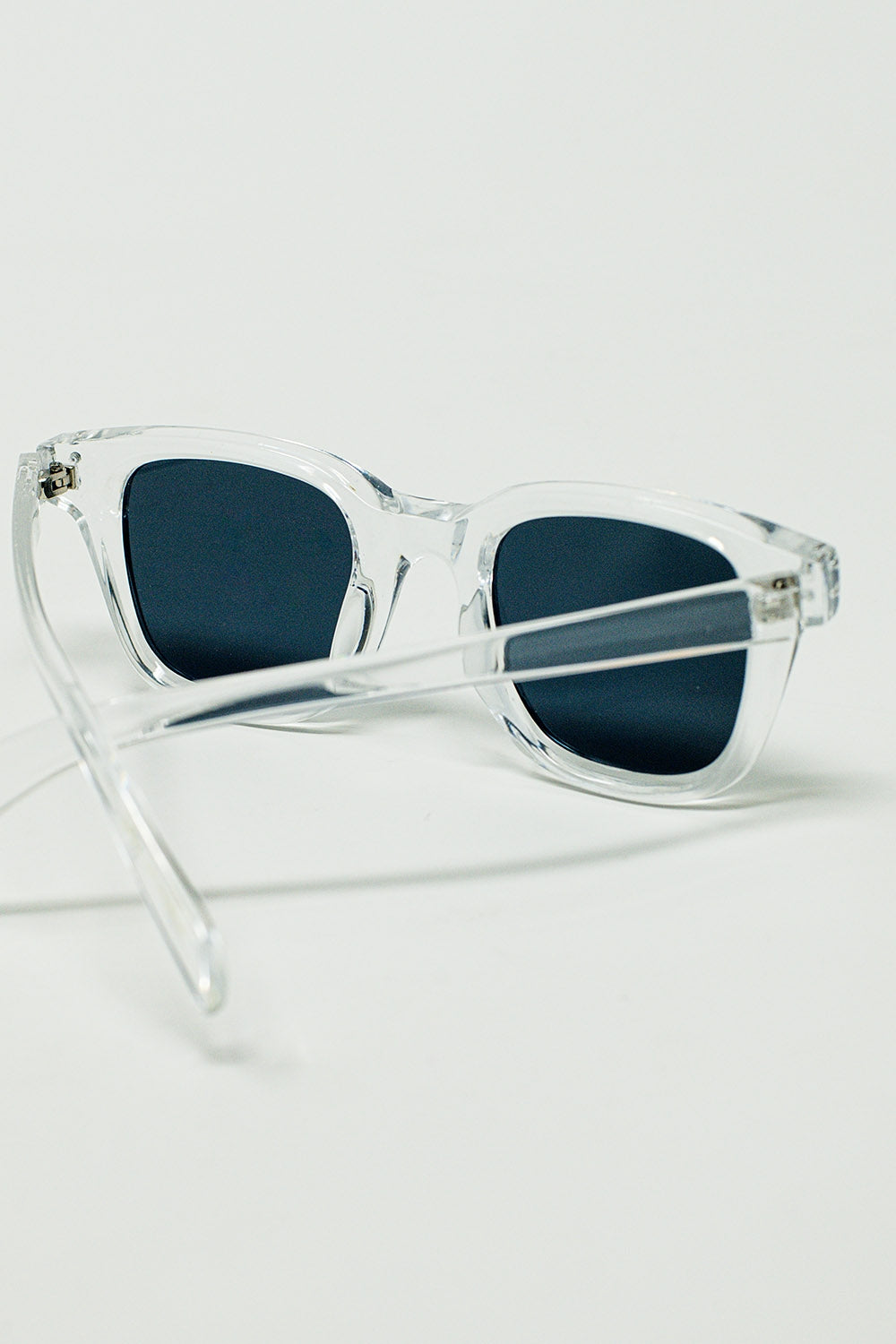 Retro Round Sunglasses With Smoke Black Lense and Transparent Frame - Sunglasses