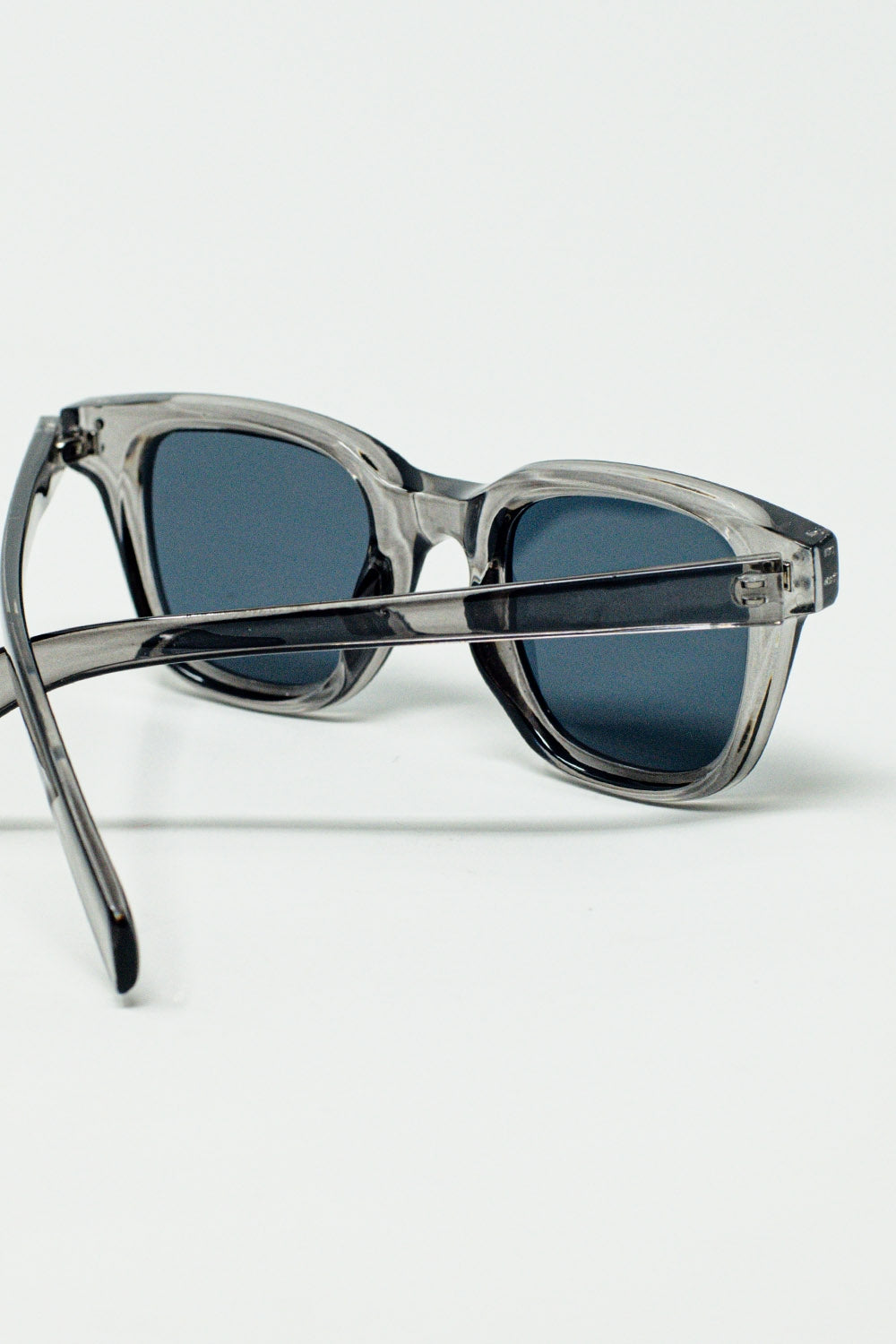 Retro Round Sunglasses With Smoke Black Lense and Transparent Gray Frame - Sunglasses