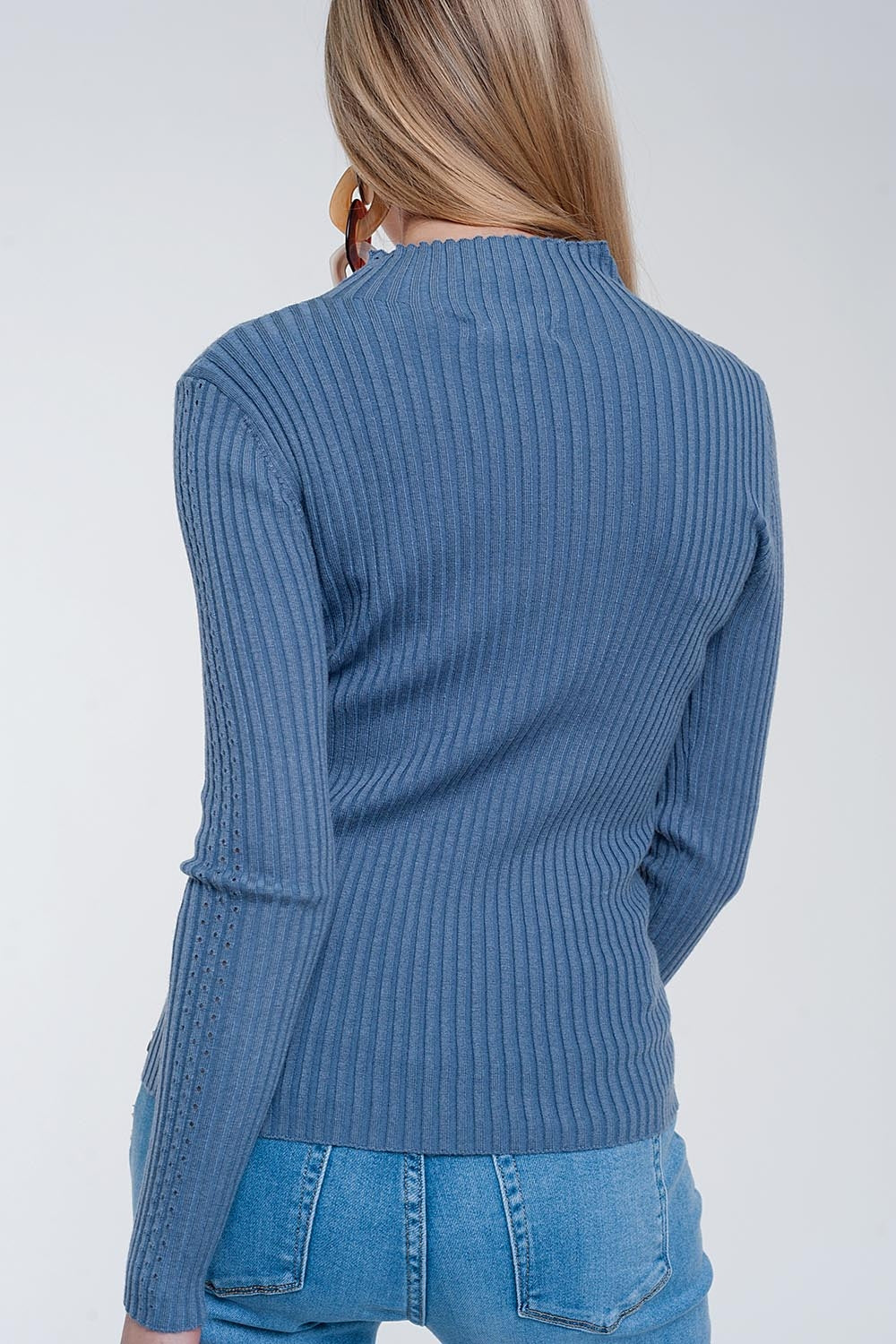 Ribbed jumper with high neck in blue - Jumpers