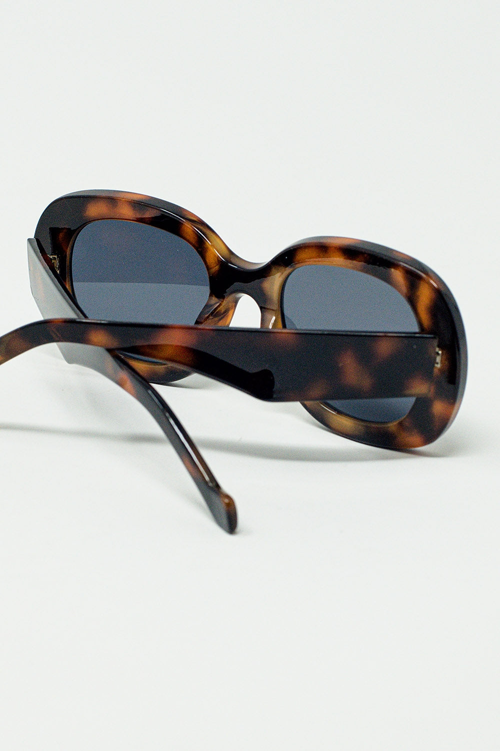round polarized sunglasses with dark lenses - Sunglasses