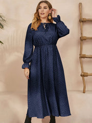 Vestido midi plus size com folhos e bolinhas, manga comprida, Honey