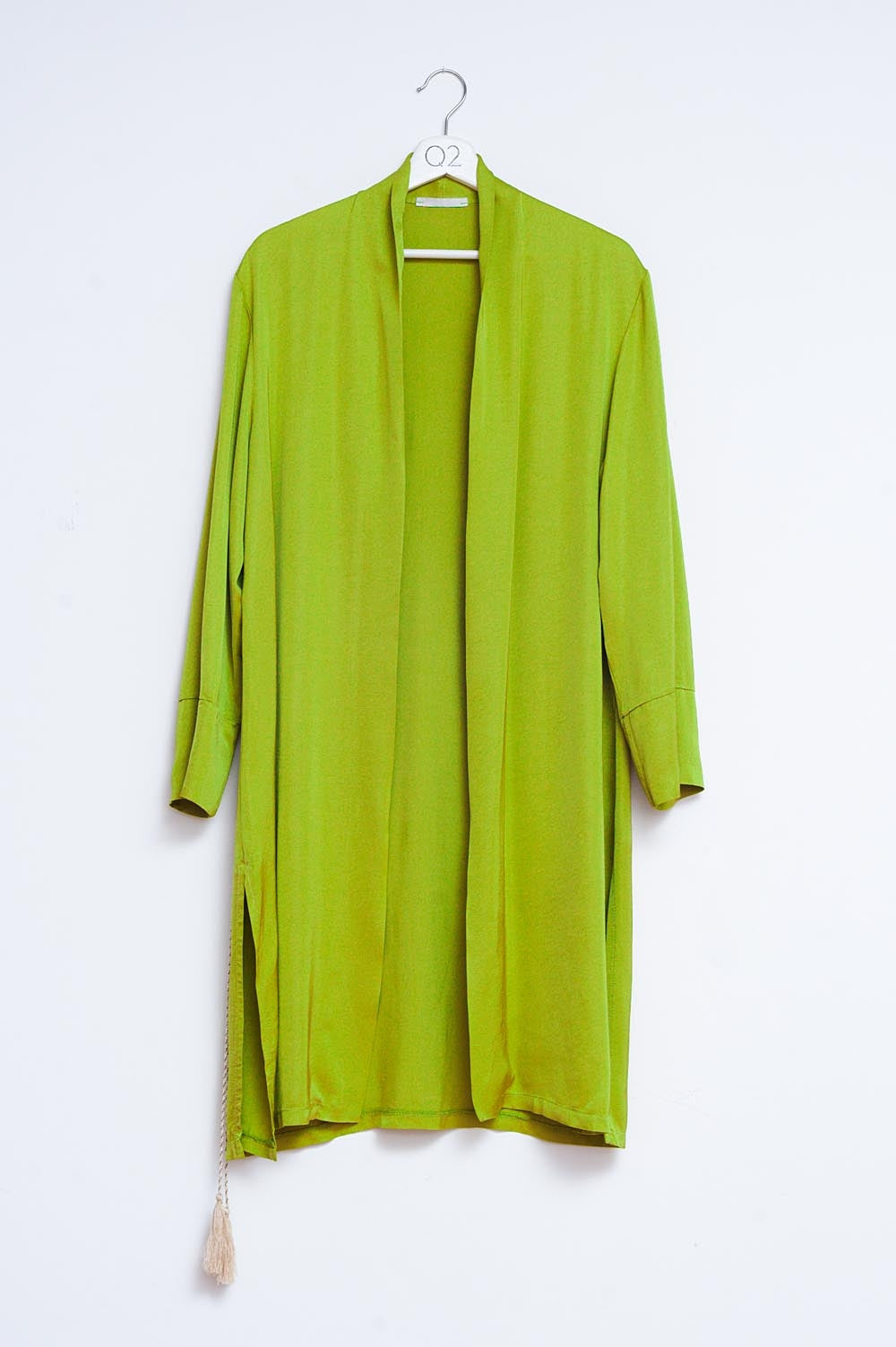 Satin kimono in green - Kimonos