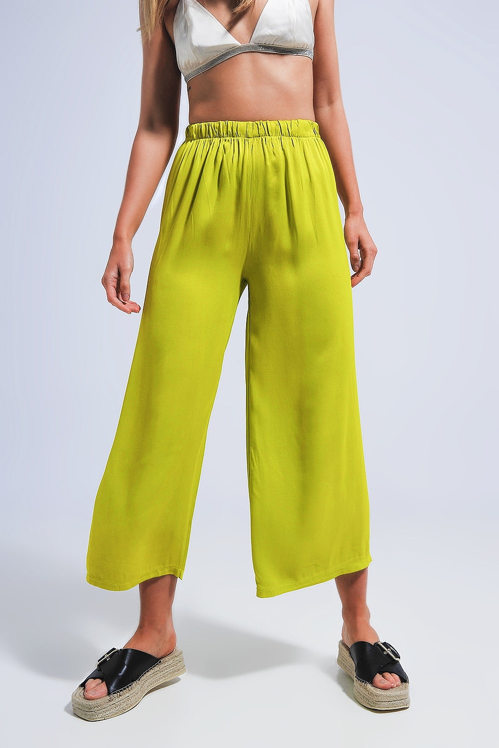 Satin wide leg pants in green - Trousers