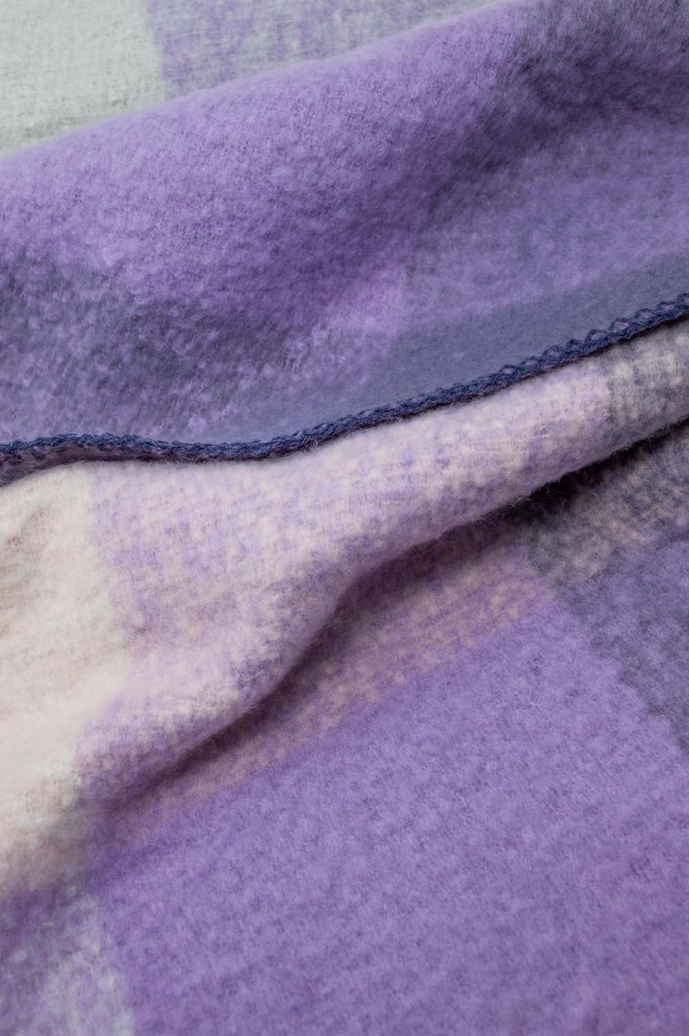 Scarf in beige and purple - Scarves
