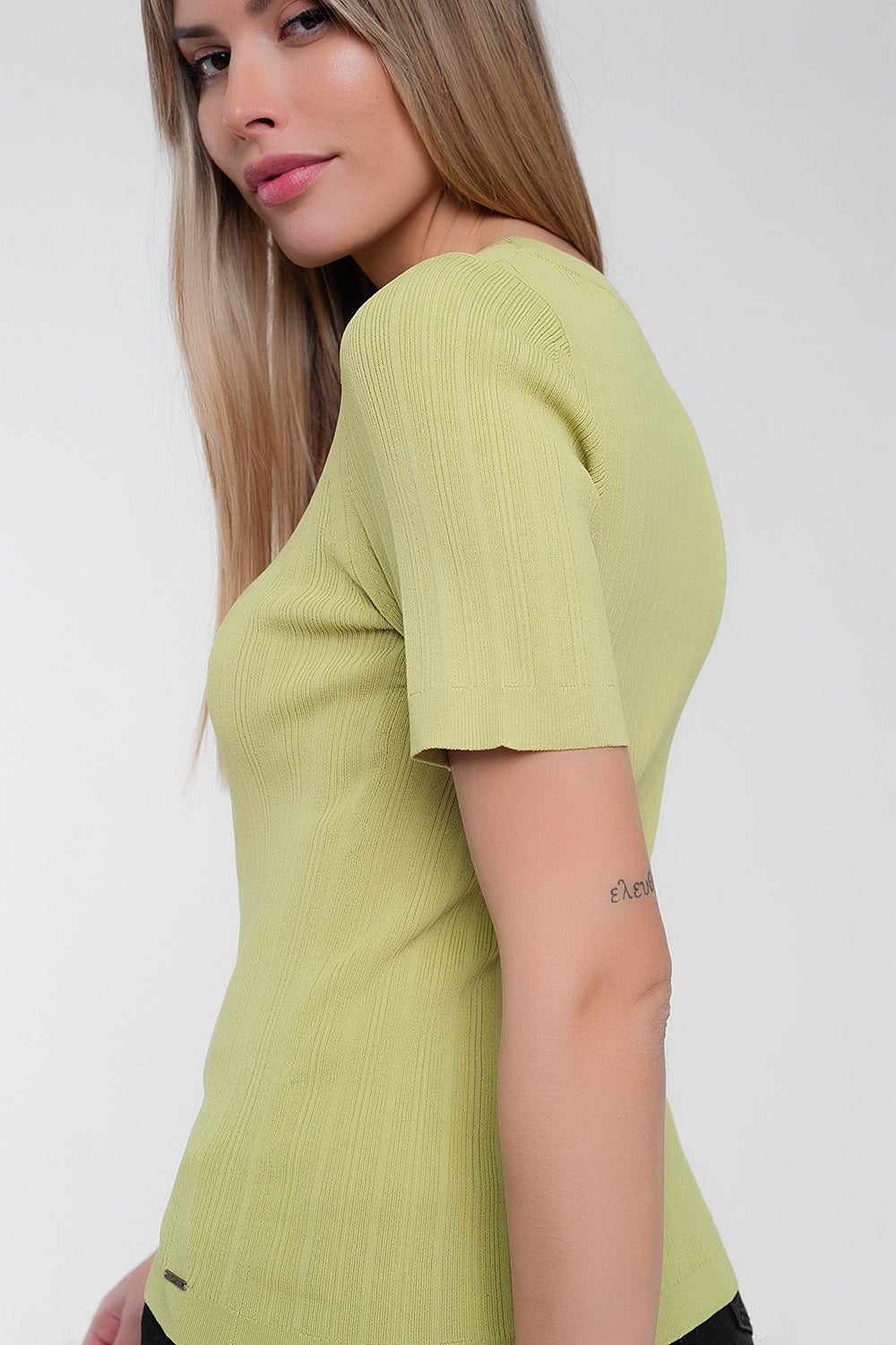 Scoop neck jumper with short sleeve in green - Jumpers