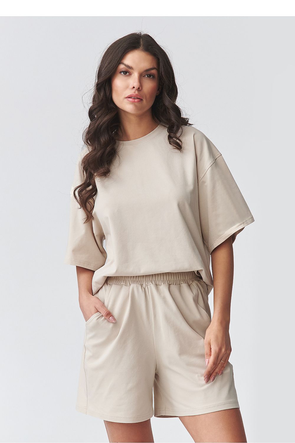 Set consisting of a loose blouse with short sleeves beige - Outfit Sets