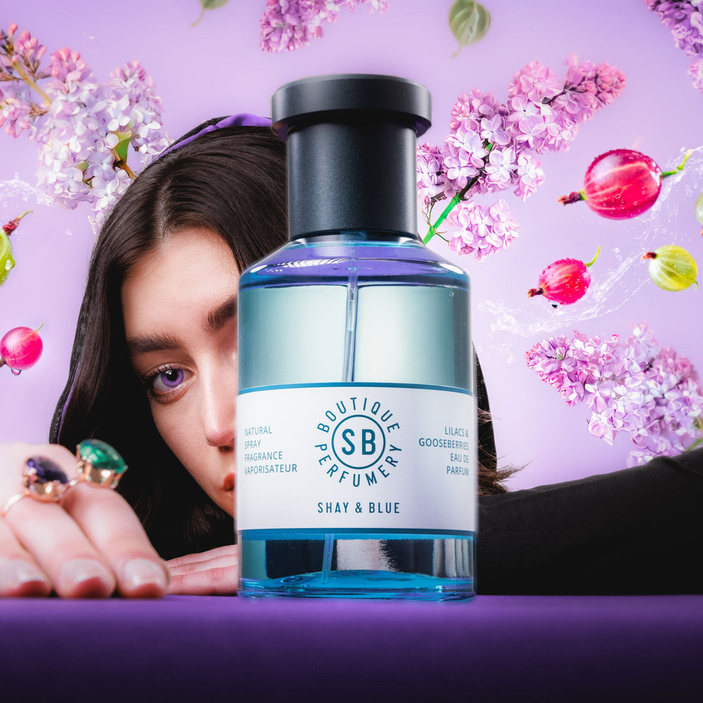 Spray de perfume de lilases e groselhas