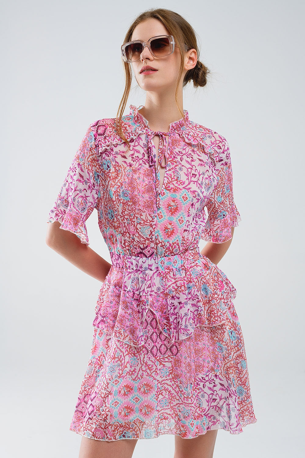 Short Dress With Abstract Print And Ruffled Skirt in Shades of Pink - Dresses