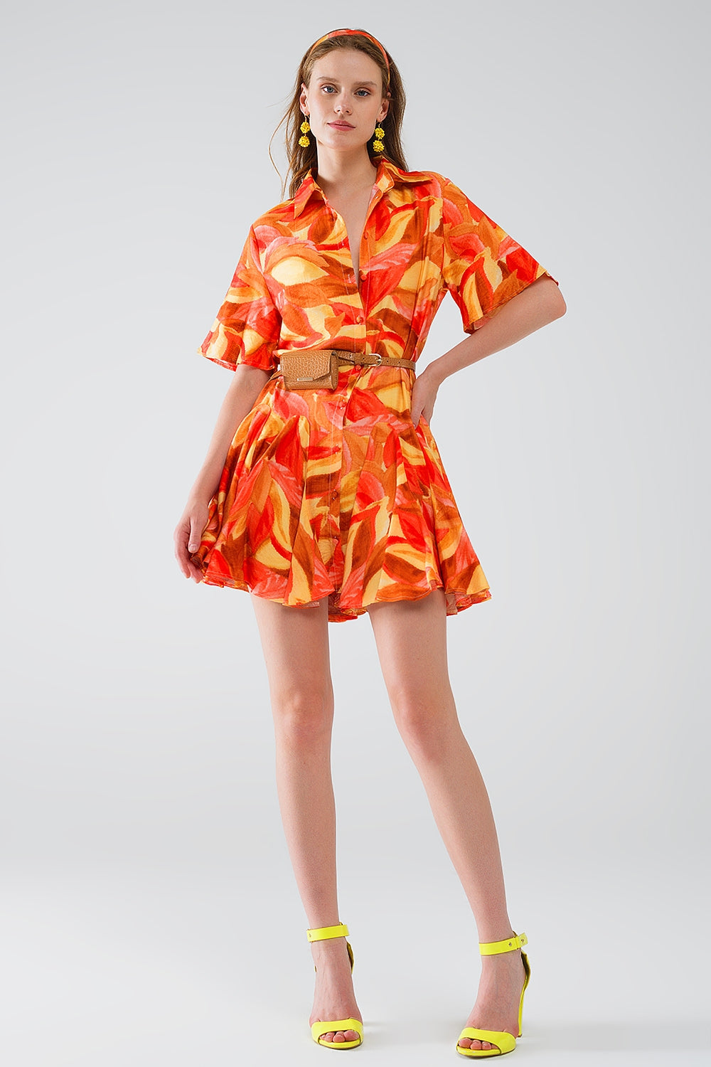 Short Dress with Abstract Print in Brown Red and Brown - Dresses